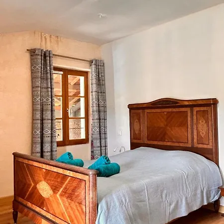 Maison A La Campagne كاسلسارازين